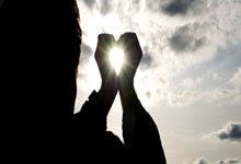 狗子28体育：21连胜！2024年老瓦杯马龙2比1击败奥恰洛夫央视体育.